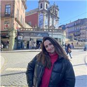 Profesora titulada de Primaria que imparte clases particulares a estudiantes de todas las edades